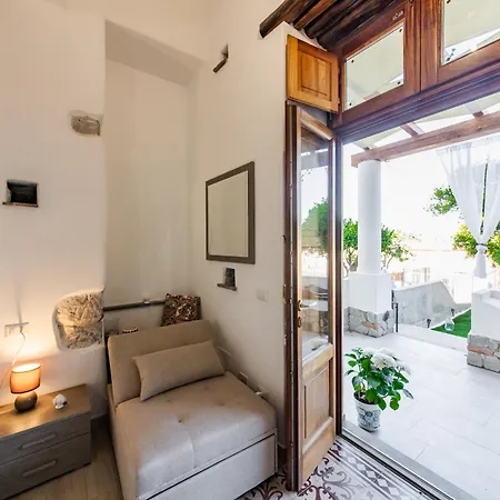 Ad Sidera Canneto (Lipari)