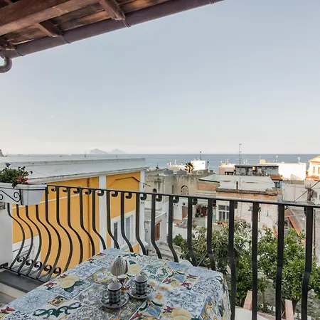 Ad Sidera Canneto (Lipari)