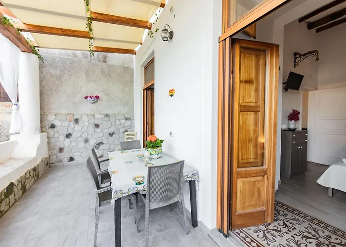 Ad Sidera * Canneto (Lipari)