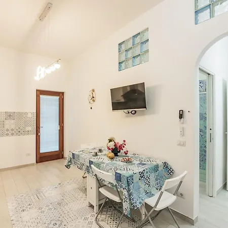 Ad Sidera * Canneto (Lipari)