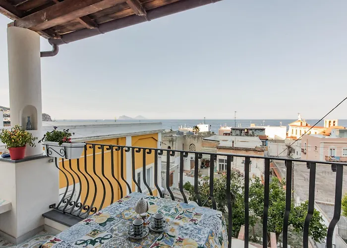 Ad Sidera Canneto (Lipari)